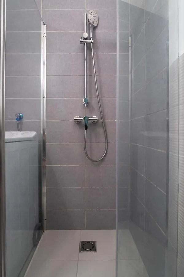 부다페스트 Very Central 1-Br Apt With Patio 아파트